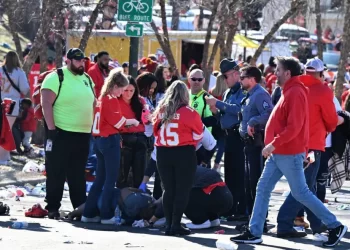Reportan un muerto y nueve heridos en tiroteo durante el desfile de los Chiefs en Kansas City