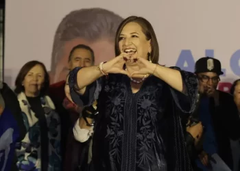 Después de visitar al Papa, Xóchitl Gálvez celebra a San Valentín