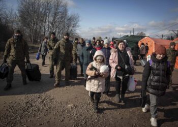 Ucrania: Más de 10 millones de personas desplazadas y refugiadas