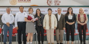 Entregan tarjetas a beneficiarios de la Beca “Benito Juárez” en Tamaulipas