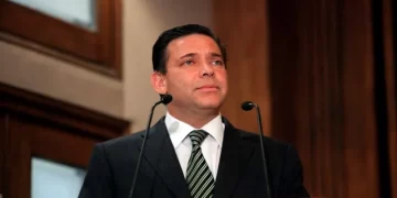 Formaliza PVEM solicitud de registro ante INE de Eugenio Hernández para senador por Tamaulipas