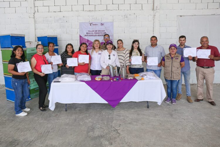 Capacita DIF Tamaulipas a familias de Llera en oficios para autoempleo y la apicultura