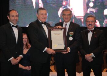 Reconoce LULAC en Laredo, Texas a Américo Villarreal como Líder Binacional 2024