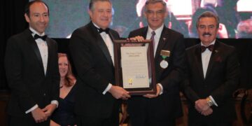 Reconoce LULAC en Laredo, Texas a Américo Villarreal como Líder Binacional 2024