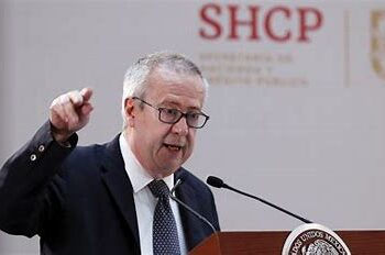 Carlos Urzúa, ex secretario de Hacienda fallece de muerte natural