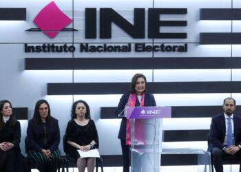 Xóchitl Gálvez se registra ante el INE como candidata presidencial
