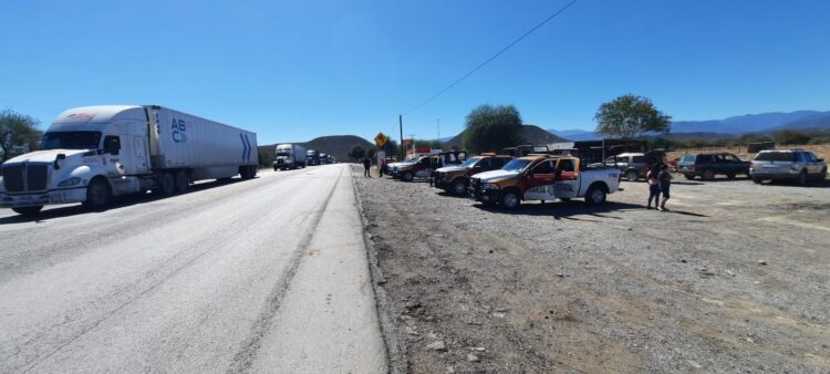 Levantan bloqueo de carretera Victoria-San Luis Potosí, tramo “Rumbo Nuevo”