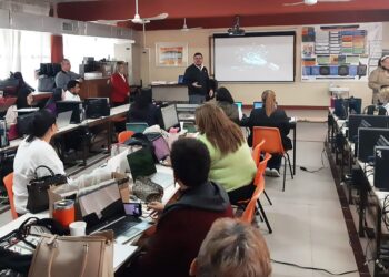 Capacitan  en Reynosa a maestros sobre uso de inteligencia artificial