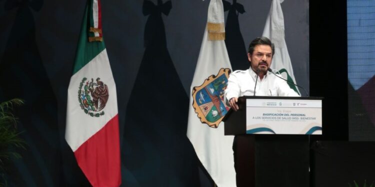 Entregan base laboral a 915 trabajadores del sector salud en Tamaulipas