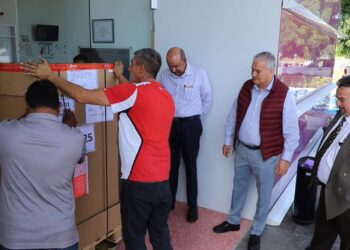 Entrega Gobierno de la Transformación mastógrafo digital con tomisíntesis y esterotaxia