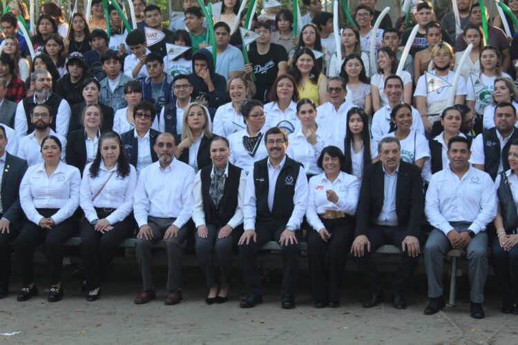 Impulsamos una Universidad más humana, transparente y responsable: Dámaso Anaya