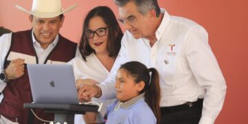 Gobernador de Tamaulipas pone en marcha internet satelital para escuelas de zonas rurales