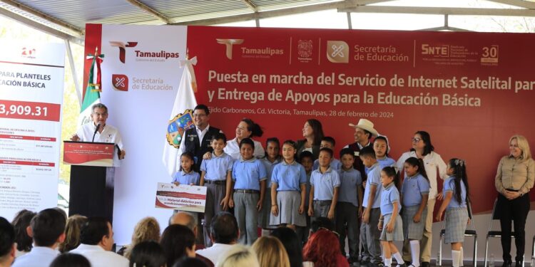 Gobernador de Tamaulipas pone en marcha internet satelital para escuelas de zonas rurales