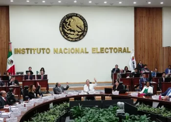 INE aprueba candidaturas presidenciales de Sheinbaum, Xóchitl y Álvarez
