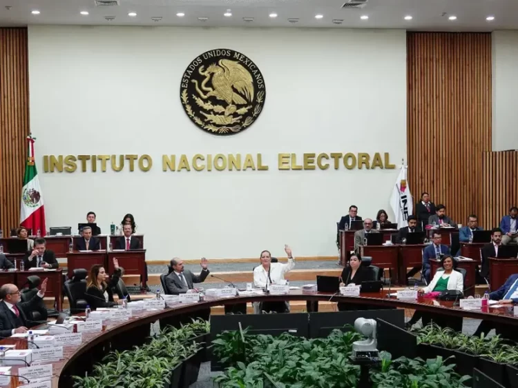 INE aprueba candidaturas presidenciales de Sheinbaum, Xóchitl y Álvarez