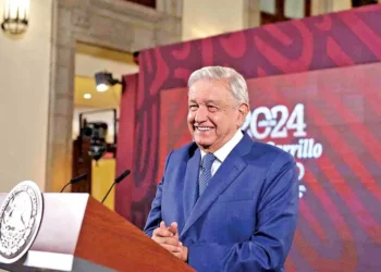 Gobierno alista contrarreforma en materia eléctrica; AMLO anuncia iniciativa