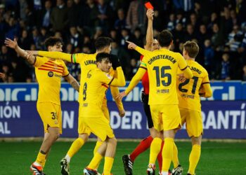  Barcelona regresa a senda del triunfo 3-1 sobre Alavés