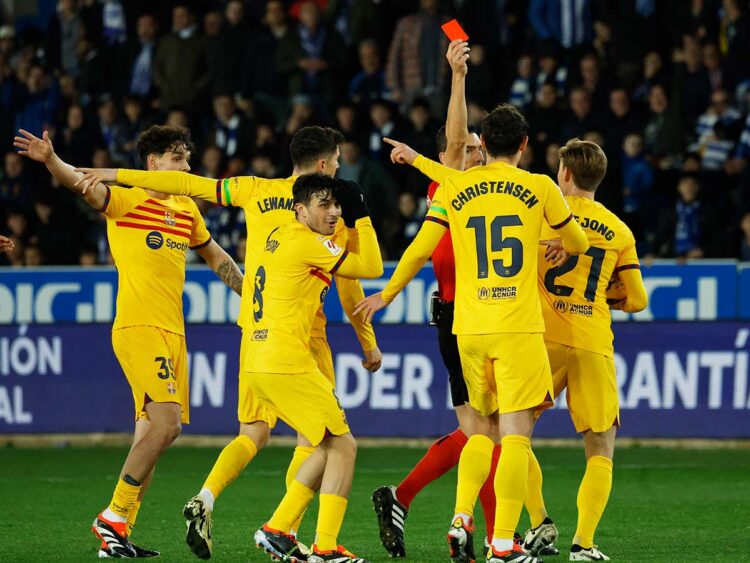  Barcelona regresa a senda del triunfo 3-1 sobre Alavés