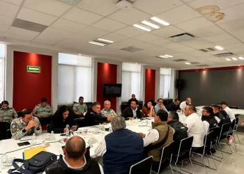 Gobierno de México y transportistas alcanzan acuerdo; suspenden paro nacional