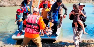 Rescatan en Coahuila a 73 migrantes y localizan tres cuerpos en aguas del Río Bravo