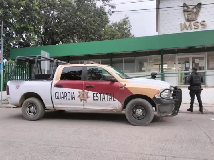 Por celos, adolescente manda al hospital a novia en Xicoténcatl