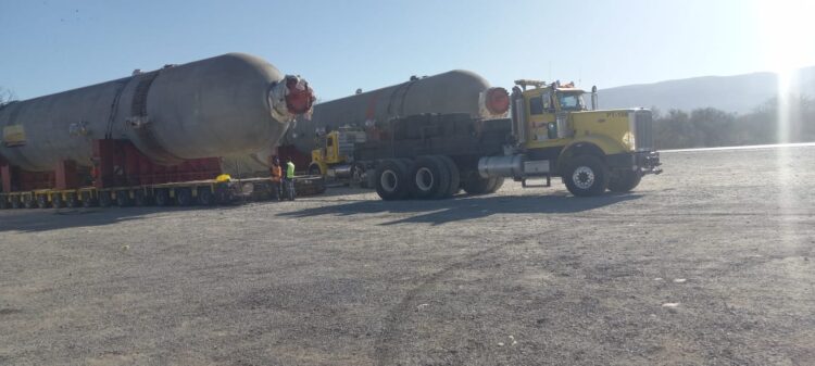 Circulación cerrada en Carretera Federal 101 (Victoria-SLP) por traslado de calderas