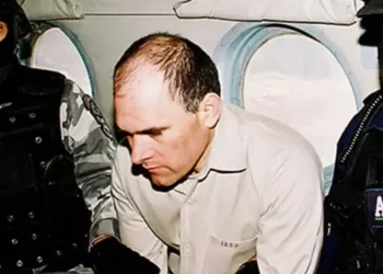 Juez concede amparo a Osiel Cárdenas contra proceso por posesión de armas