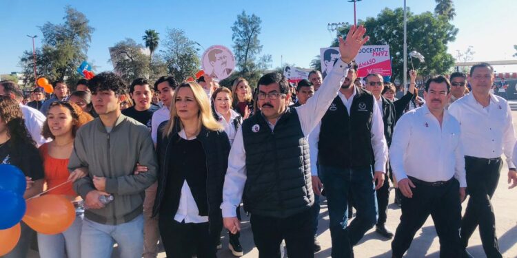 Apuesta Dámaso Anaya a formar estudiantes exitosos en la UAT