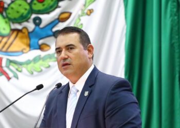 Quiere Félix García “amarrar las manos” a Morena en Congreso con una reforma