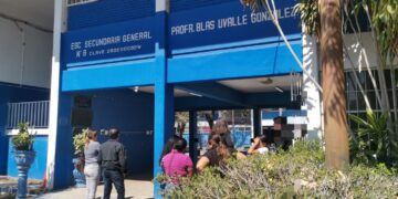 Padres denuncian que joven acudió armado a secundaria de Cd. Victoria