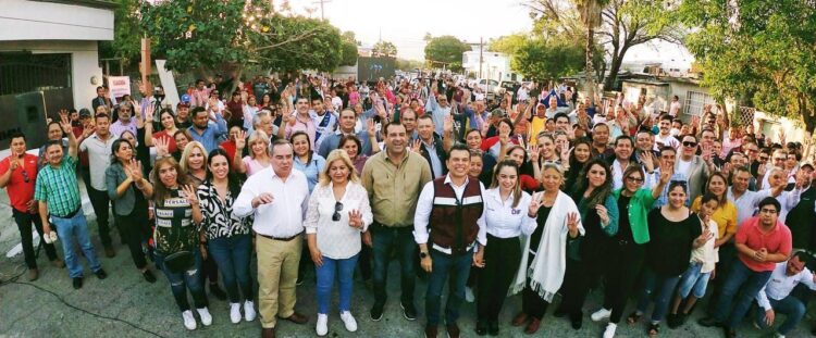 Participan Lalo y Lucy Gattás en el 65 aniversario de la Col. Treviño Zapata de Cd. Victoria