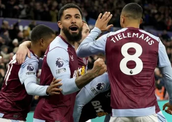 Aston Villa vence a Nottingham Forest en la Premier League
