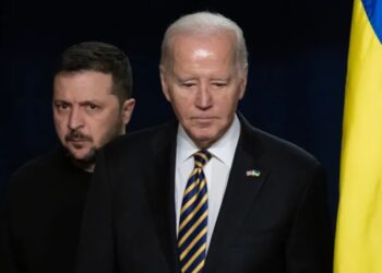Biden llama a Zelenski mientras Congreso de EE. UU. se estanca en ayuda militar a Ucrania