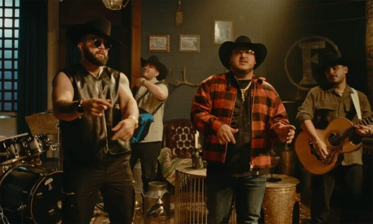 Carín León y Grupo Frontera llegan al número 1 de Billboard