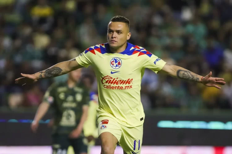 América se impone a León en un duelo de drama y controversia: 1-0
