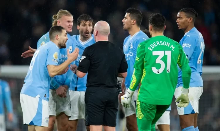 El Manchester City cede terreno en la Premier League tras un empate contra el Chelsea