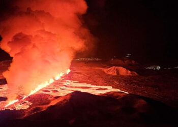Nueva erupción volcánica en Islandia desencadena situación de emergencia