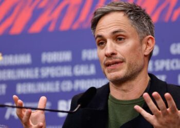 Gael García Bernal presenta “Another end” en la Berlinale
