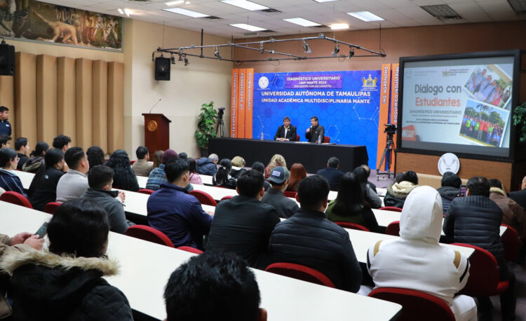 Establece rector diálogo directo con universitarios