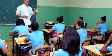 Reubican a maestros por inseguridad