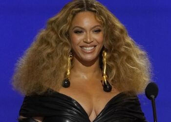 Beyoncé lanza fondo para apoyar escuelas y salones de cosmetología en Estados Unidos