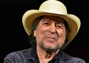 Joaquín Sabina celebra sus 75 años: Un ícono de la música española y el amor