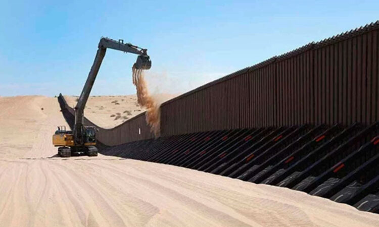 Mayoría de estadounidenses apoya construcción de valla fronteriza con México