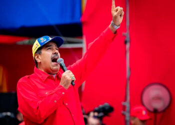 Maduro acusa a presidente argentino Milei de robar avión venezolano