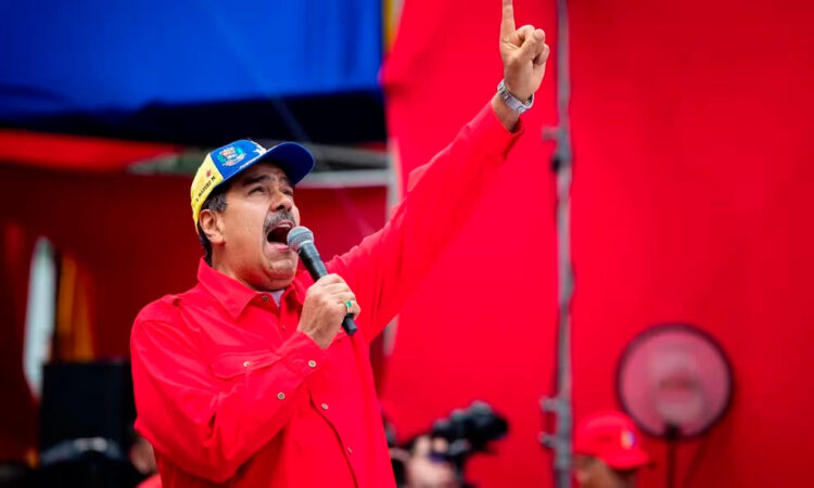 Maduro acusa a presidente argentino Milei de robar avión venezolano