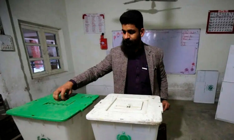 Elecciones generales en Pakistán en medio de tensiones políticas y desafíos económicos