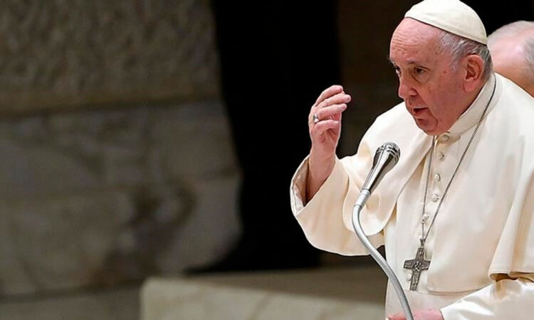 El Papa Francisco advierte sobre límites peligrosos