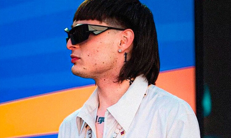 Rumores sobre la salud y la vida personal de Peso Pluma sacuden las redes sociales