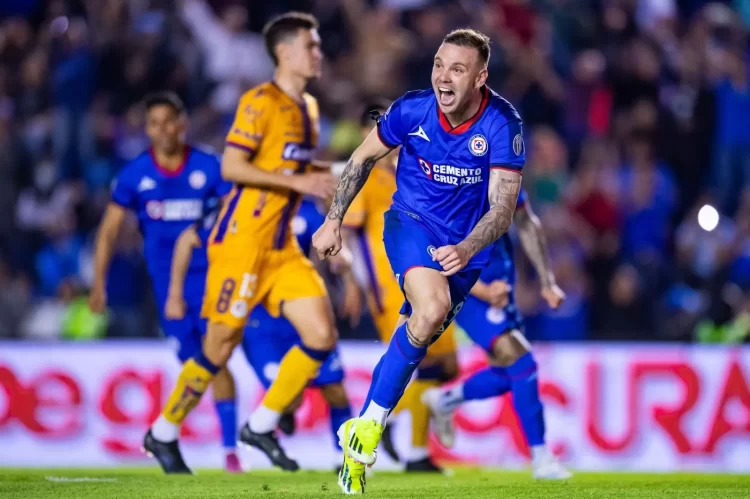 Cruz Azul domina con autoridad: Derrota 3-0 al Atlético de San Luis