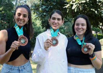 La selección mexicana de esgrima femenil busca clasificación olímpica en Copa Mundial en El Cairo